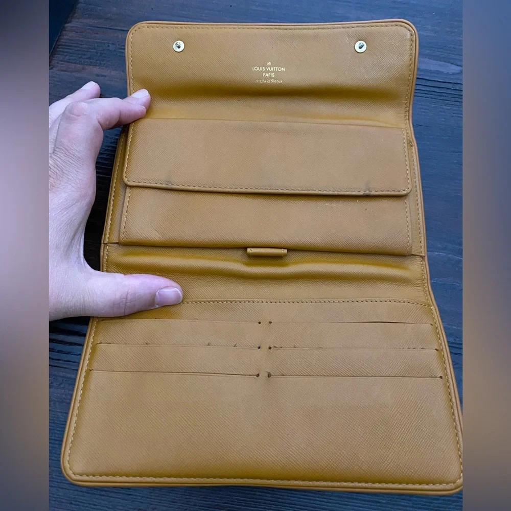 Louis Vuitton Trifold Monogram Long Wallet - Picture 6 of 14